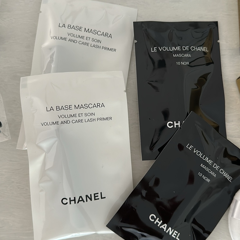 Chanel Samples - Picture 2 of 3